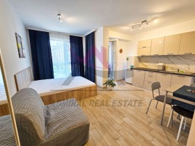 Studio Grand Mol, Varna 4