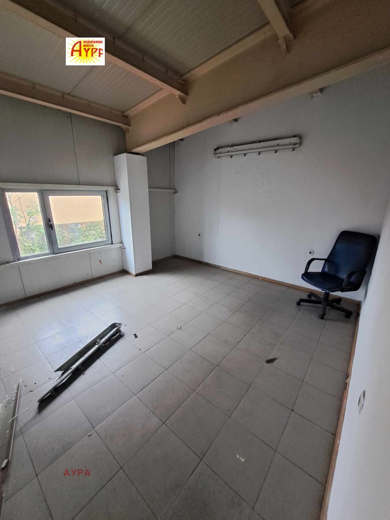 Vuokrattavana  Teollisuusrakennus Vratsa , Promišlena zona , 930 neliömetriä | 81090532 - kuva [7]
