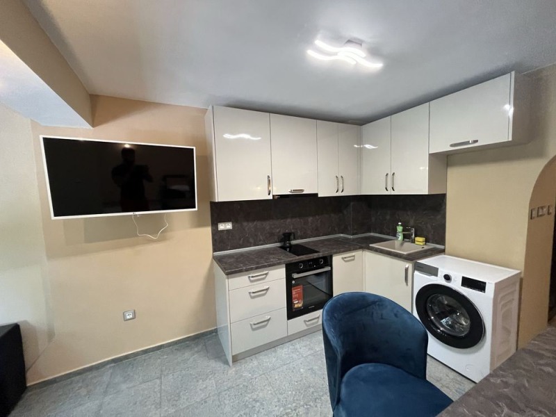 Дава под Наем 2-СТАЕН в град Варна, Център - 50 кв.м / 435 € » 850.79 лв., ИМОТИ ПРЕМИЕР- ВАРНА