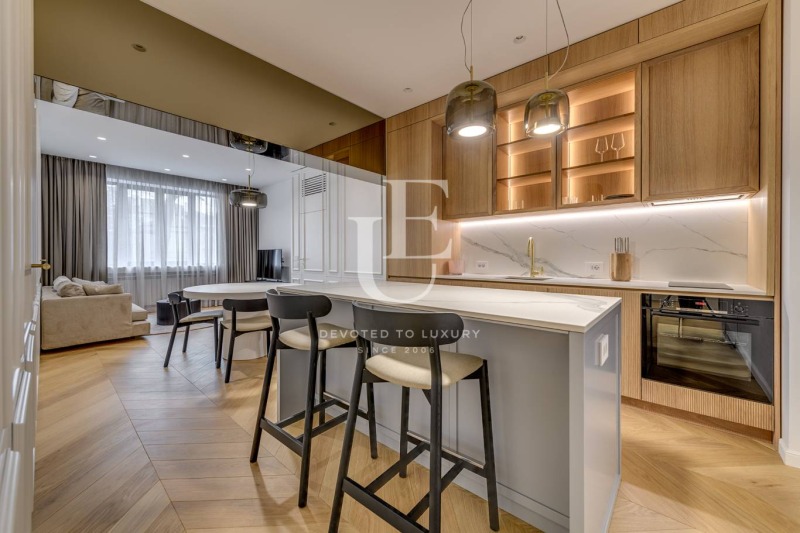 Te huur  2 slaapkamers Sofia , Doktorski pametnik , 95 m² | 74248085