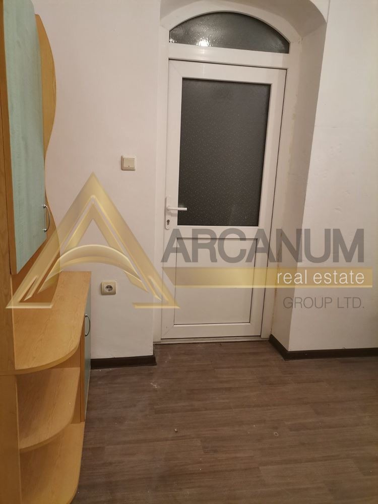 Дава под наем 2-СТАЕН, гр. Варна, Център, снимка 13 - Апартаменти - 52374352