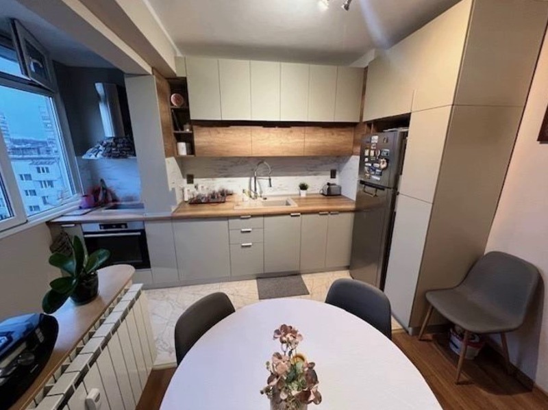 Дава под наем 2-СТАЕН, гр. София, Гоце Делчев, снимка 2 - Апартаменти - 52792656