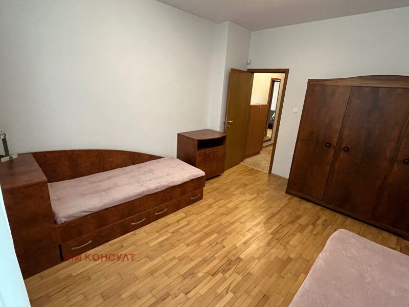 Издаје се  1 спаваћа соба Софија , Центар , 55 м2 | 68923125 - слика [7]