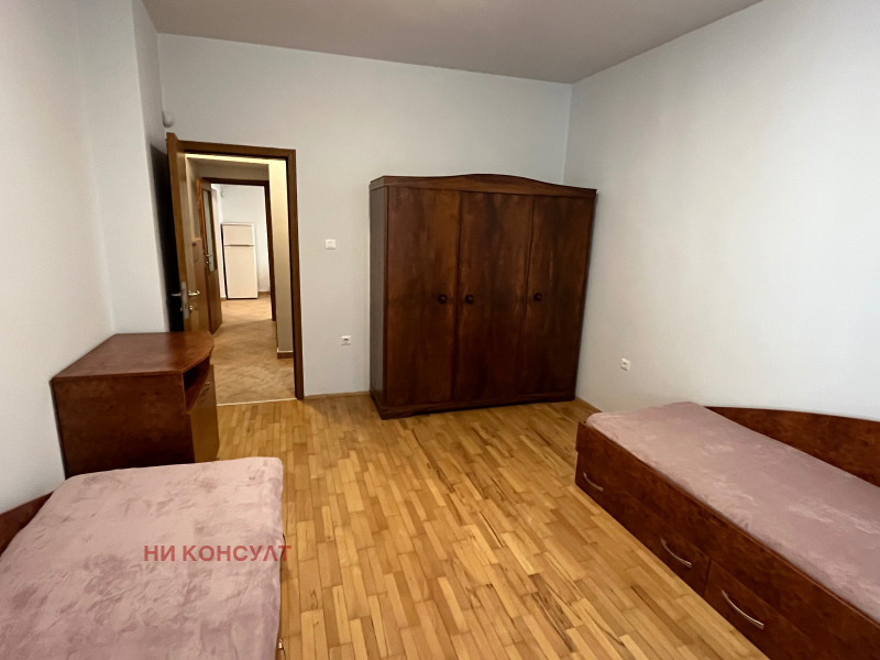 Издаје се  1 спаваћа соба Софија , Центар , 55 м2 | 68923125 - слика [8]