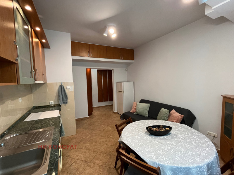 Издаје се  1 спаваћа соба Софија , Центар , 55 м2 | 68923125 - слика [3]
