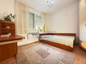 1 bedroom Bratya Miladinovi, Burgas 4