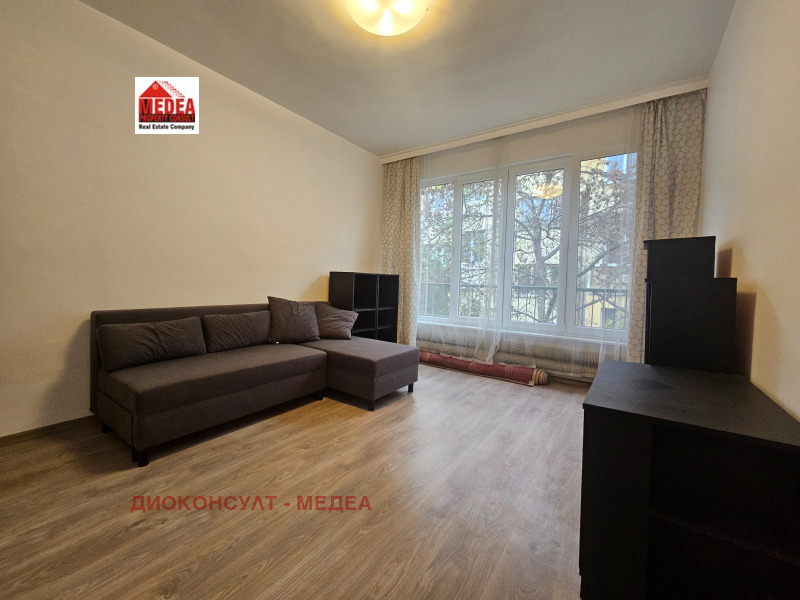 Para alugar  1 quarto Sofia , Oborichtche , 70 m² | 58003499 - imagem [2]