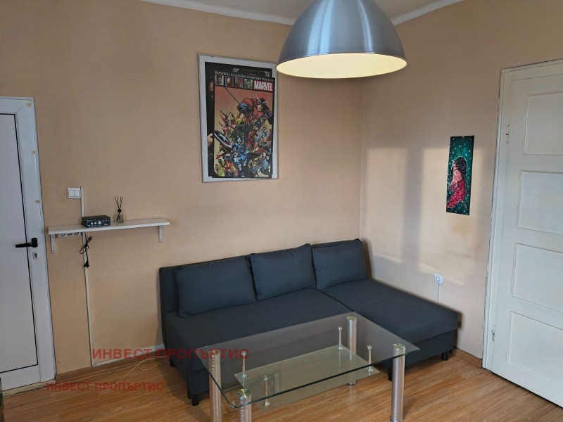 Издаје се  1 спаваћа соба Софија , Центар , 60 м2 | 12508134