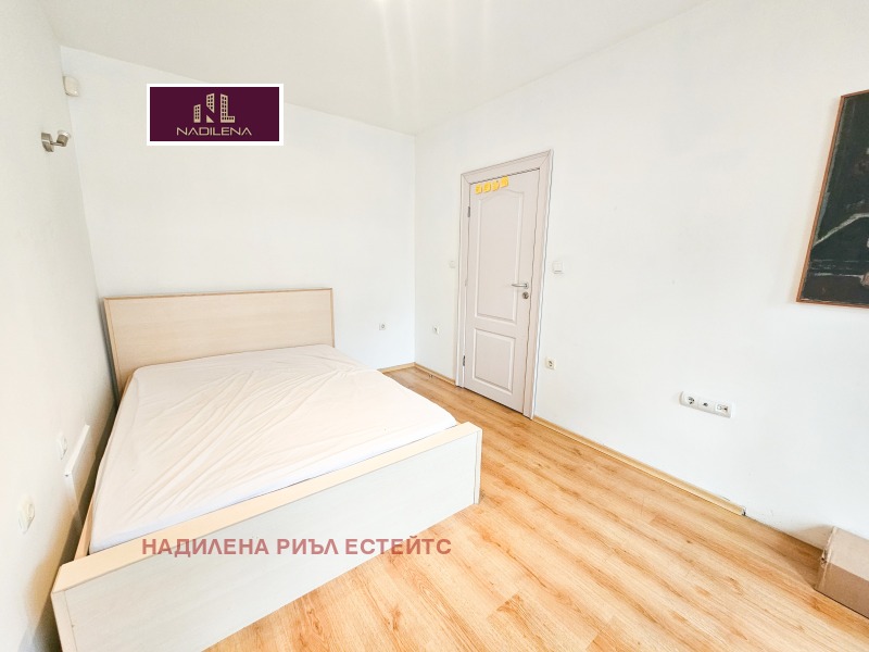 Дава под наем 3-СТАЕН, гр. София, Лозенец, снимка 12 - Апартаменти - 52359556