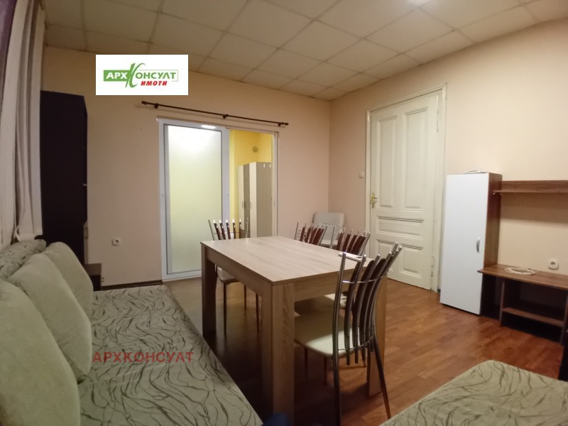 Дава под наем 3-СТАЕН, гр. София, Център, снимка 2 - Апартаменти - 53283762