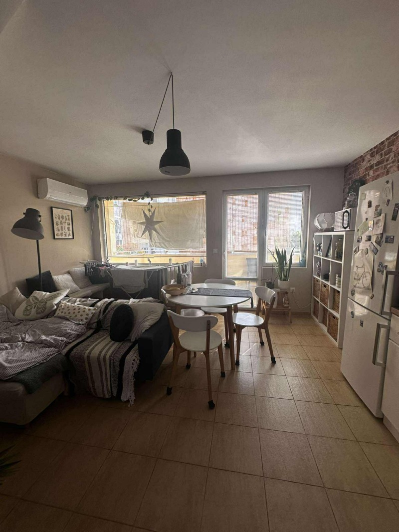 Дава под наем МНОГОСТАЕН, гр. Варна, ВИНС-Червен площад, снимка 2 - Апартаменти - 52906114