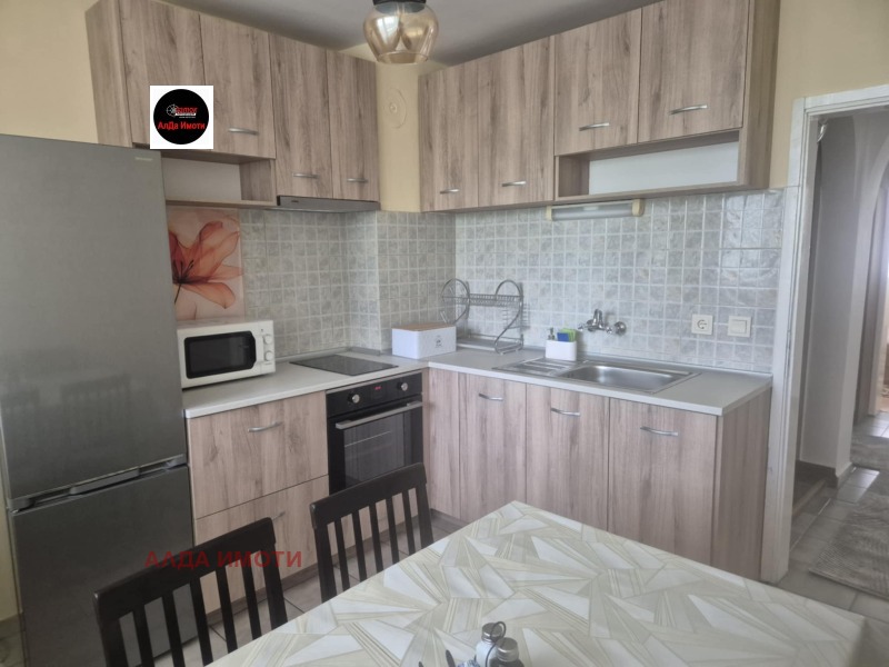 K pronájmu  2 ložnice Sofia , Nadežda 1 , 110 m2 | 44858596 - obraz [2]