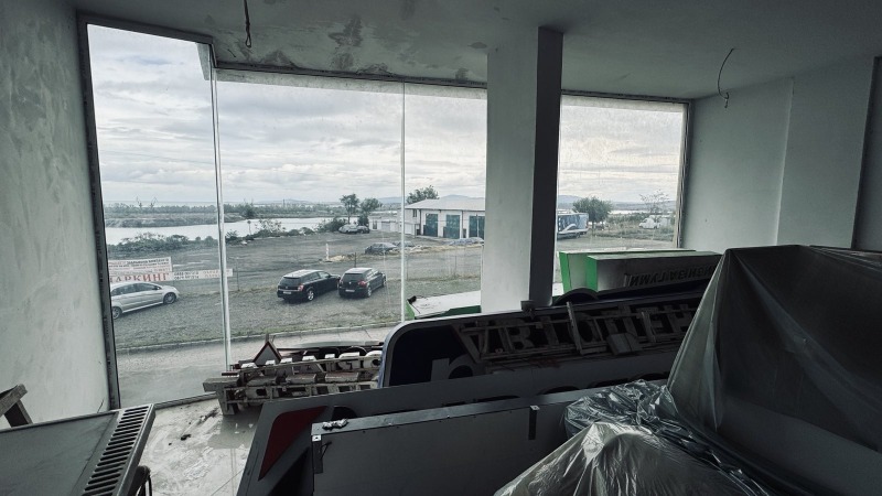 Дава под наем МАГАЗИН, гр. Бургас, област Бургас, снимка 12 - Магазини - 52785819