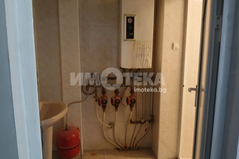 Дава под наем МАГАЗИН, гр. Варна, Окръжна болница-Генерали, снимка 8 - Магазини - 52722502