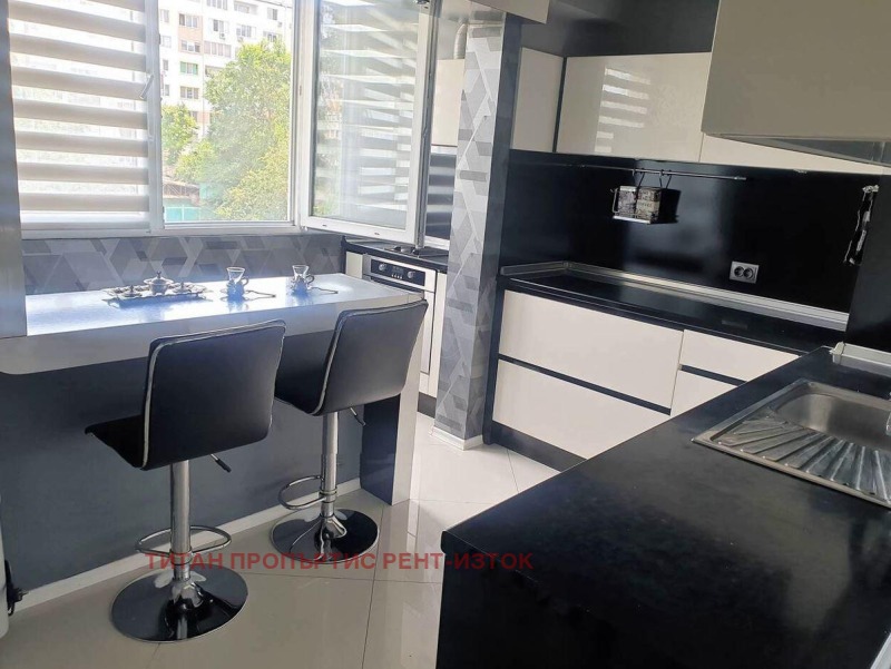 För uthyrning  3+ sovrum Burgas , Izgrev , 120 kvm | 56663235 - bild [6]
