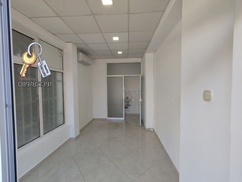 Дава под наем МАГАЗИН, гр. Плевен, Широк център