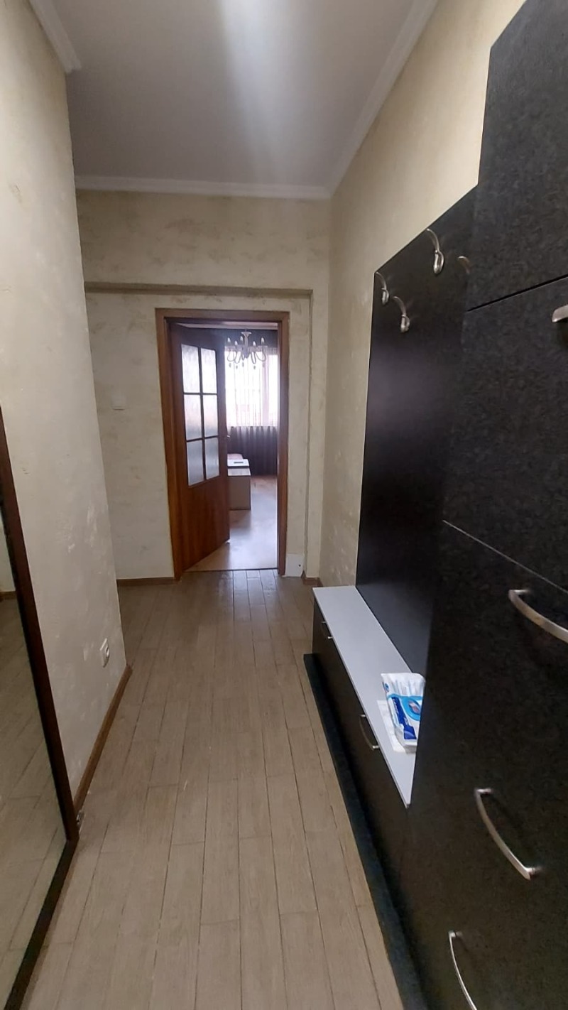 Дава под наем 3-СТАЕН, гр. Хасково, Център, снимка 9 - Апартаменти - 52729250