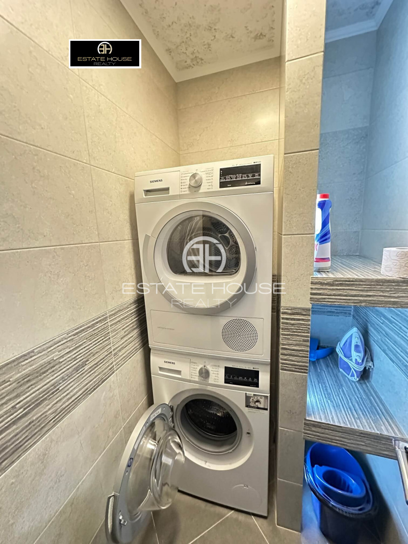 Zu vermieten  3 Schlafzimmer Sofia , Krastowa wada , 209 qm | 35079752 - Bild [13]