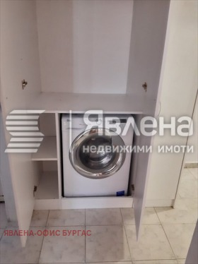 2 slaapkamers Lazur, Burgas 16