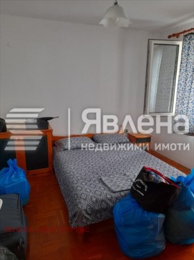 2 slaapkamers Lazur, Burgas 8