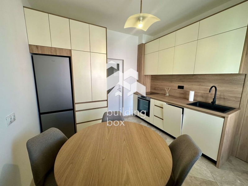 Дава под нем  3-стаен, град София, Център •  843 EUR • ID 62430238 — holmes.bg - [1] 