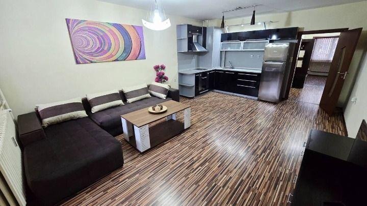 Para alugar  1 quarto Plovdiv , Karchiiaka , 79 m² | 62416750