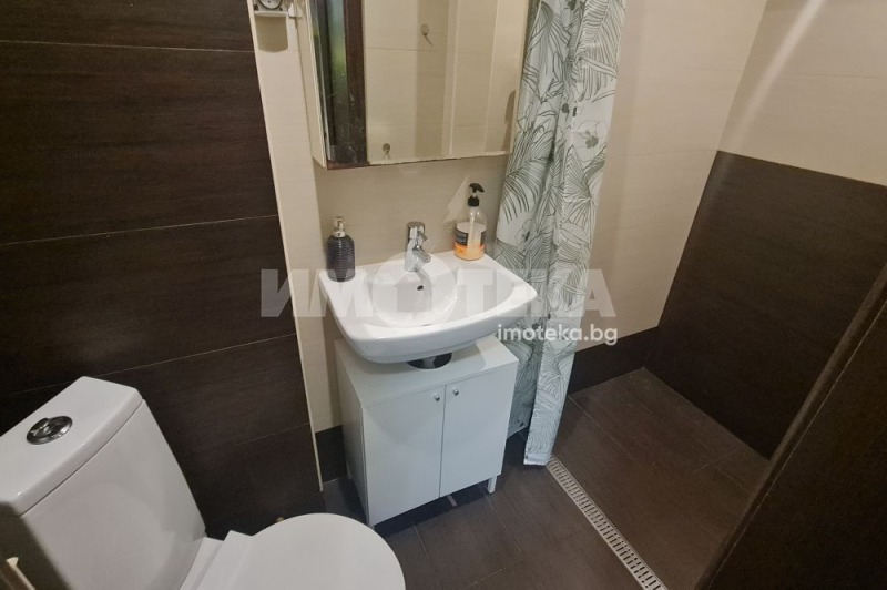 Издаје се  2 спаваће собе Софија , Центар , 80 м2 | 65204081 - слика [9]