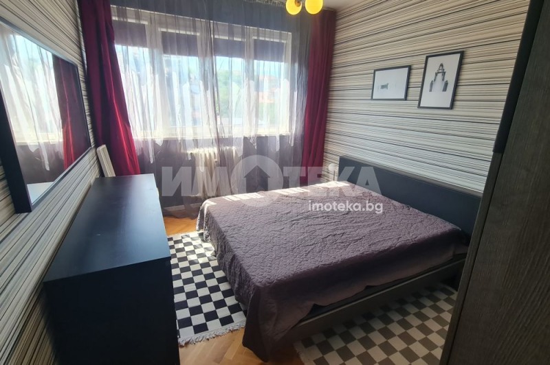 Издаје се  2 спаваће собе Софија , Центар , 80 м2 | 65204081 - слика [3]