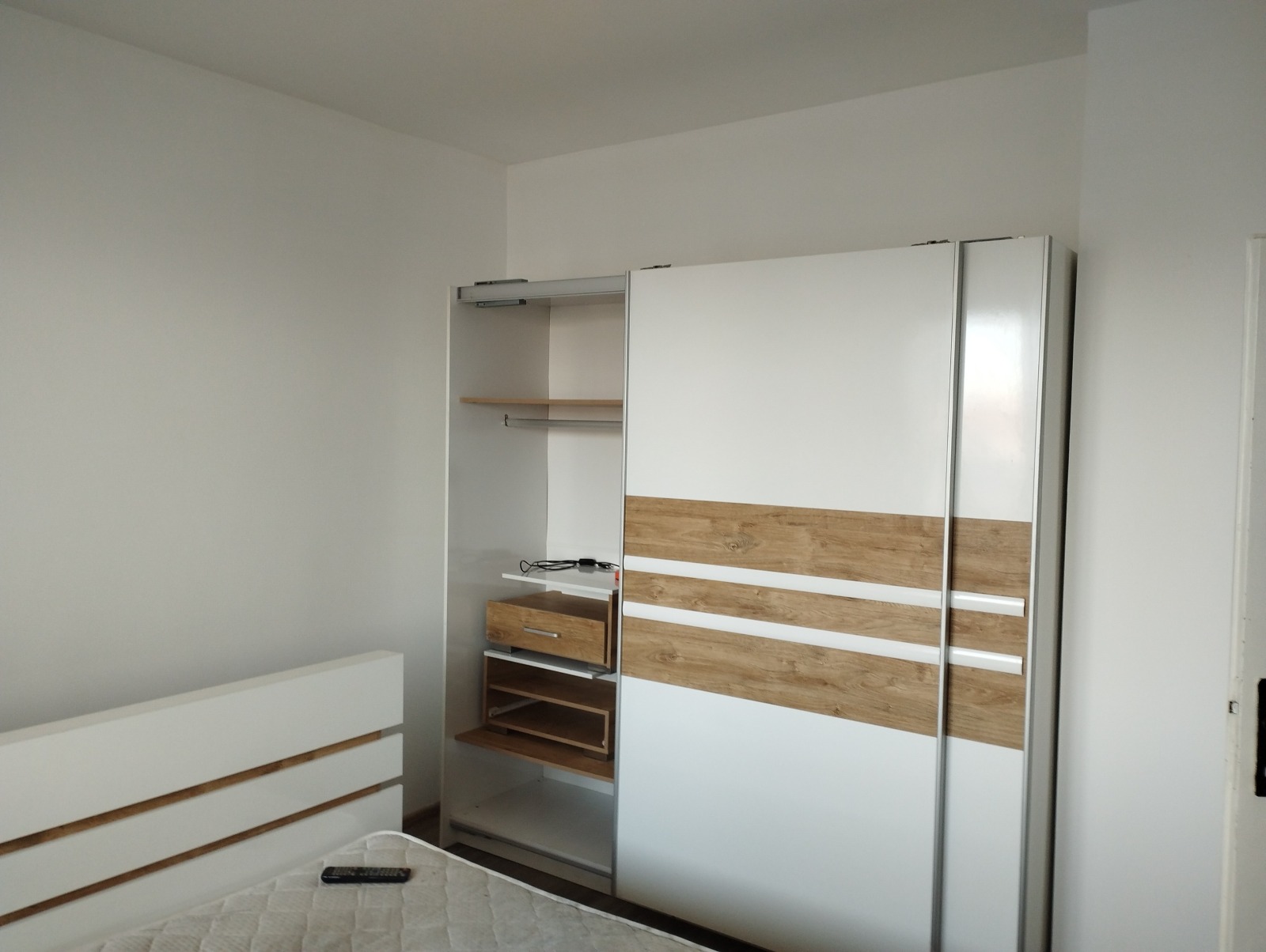 Дава под наем 2-СТАЕН, гр. София, Банишора, снимка 4 - Апартаменти - 53886927