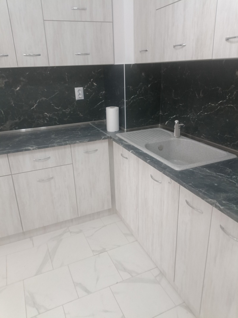 Издаје се  1 спаваћа соба Разград , Орел , 62 м2 | 65321625