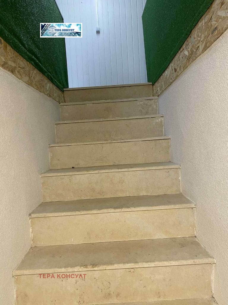 Дава под наем АТЕЛИЕ, ТАВАН, гр. Плевен, Широк център