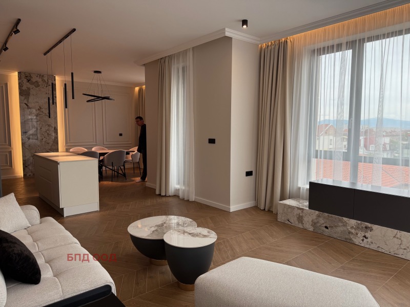 Kiadó  3 hálószobás Sofia , Centar , 201 négyzetméter | 79295779 - kép [6]