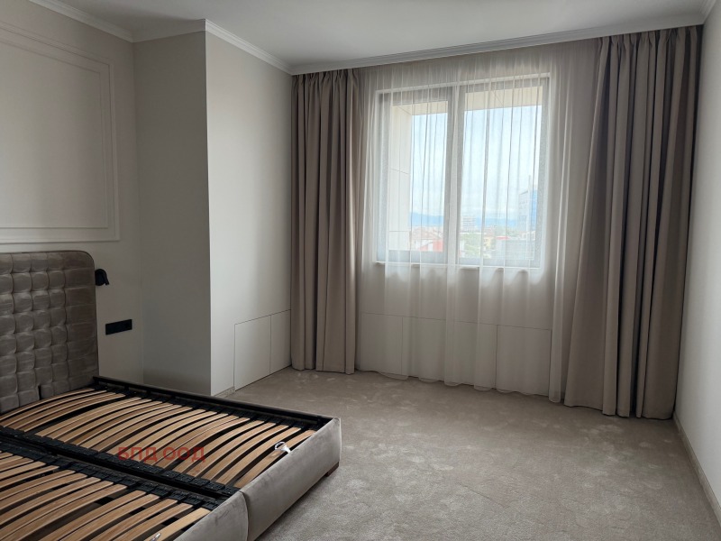 Kiadó  3 hálószobás Sofia , Centar , 201 négyzetméter | 79295779 - kép [11]