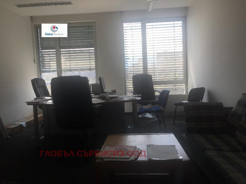 Дава под наем  Офис град София , Изток , 340 кв.м | 96149229