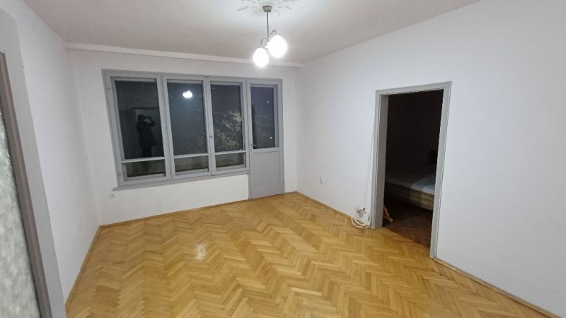 Под наем 3-СТАЕН, град Стара Загора, Център • 400 лв. / 204.52 € • 43837281 1