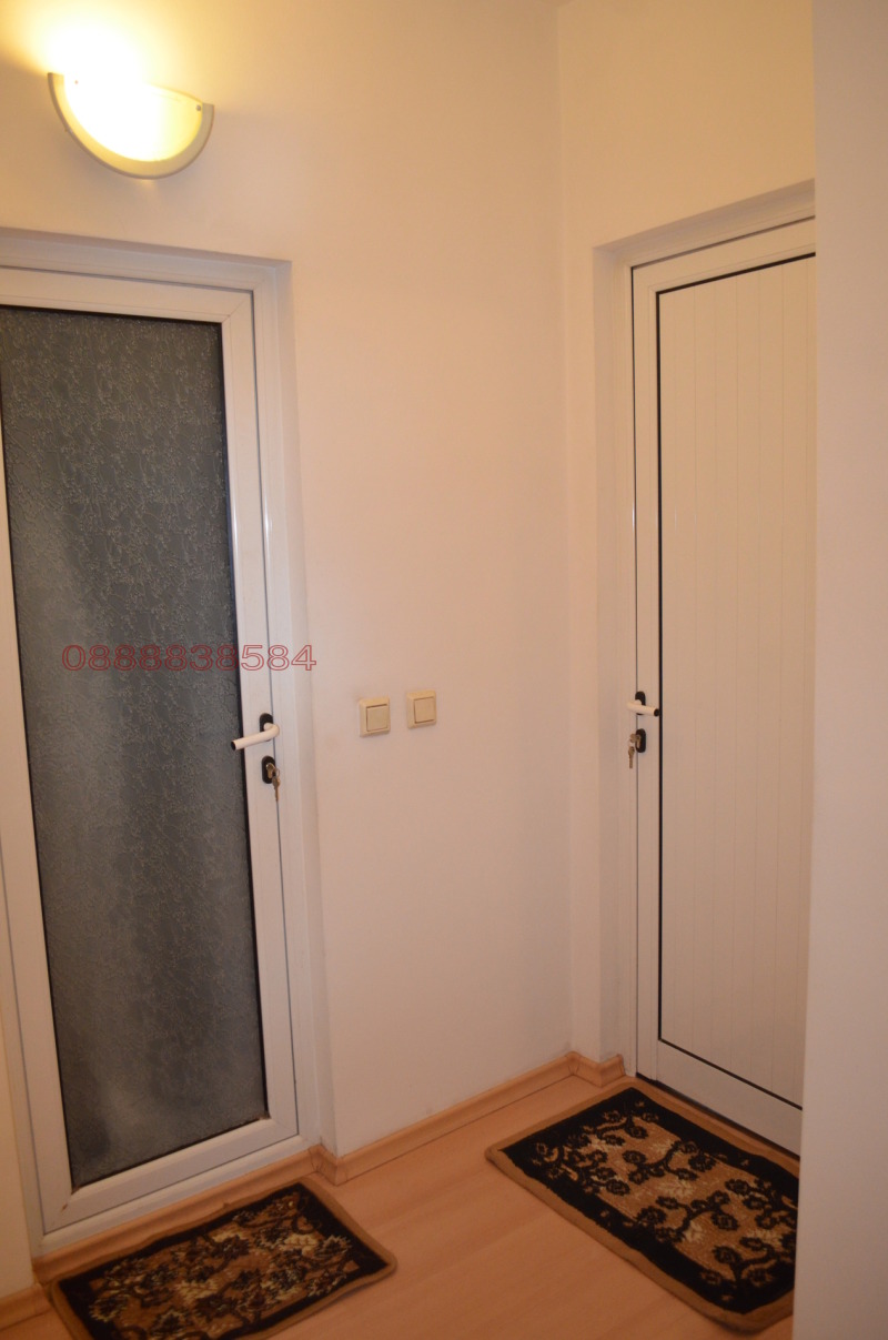 Zu vermieten  3 Schlafzimmer Plewen , Schirok zentar , 102 qm | 63839618 - Bild [9]