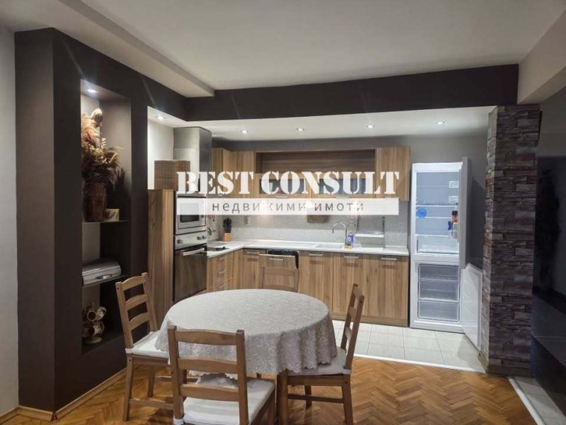 Дава под наем 4-СТАЕН, гр. Русе, Център