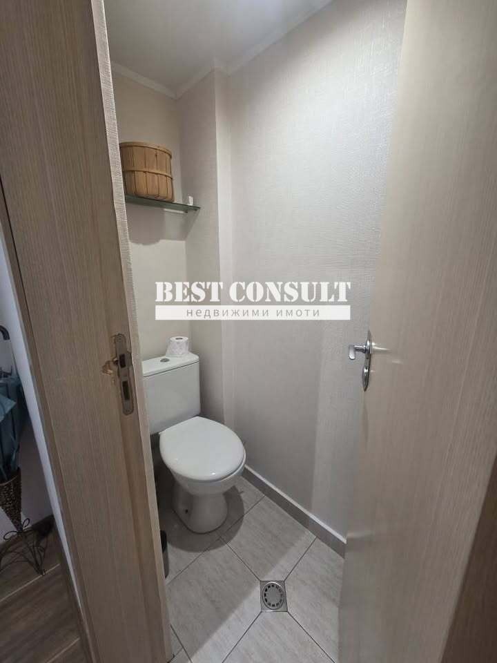 Дава под наем 4-СТАЕН, гр. Русе, Център, снимка 13 - Апартаменти - 53012560