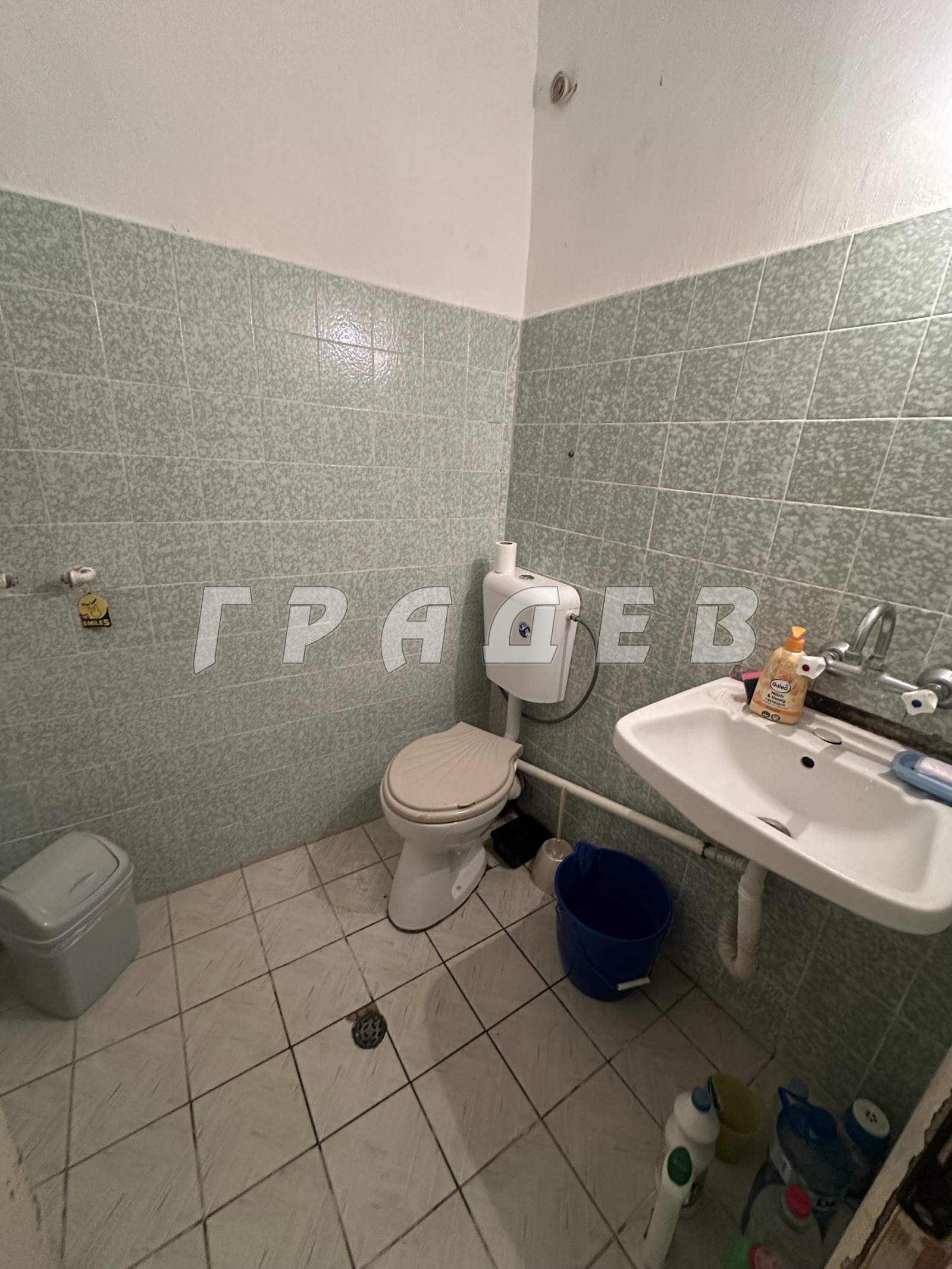 Дава под наем МАГАЗИН, гр. Русе, Център, снимка 6 - Магазини - 54211455