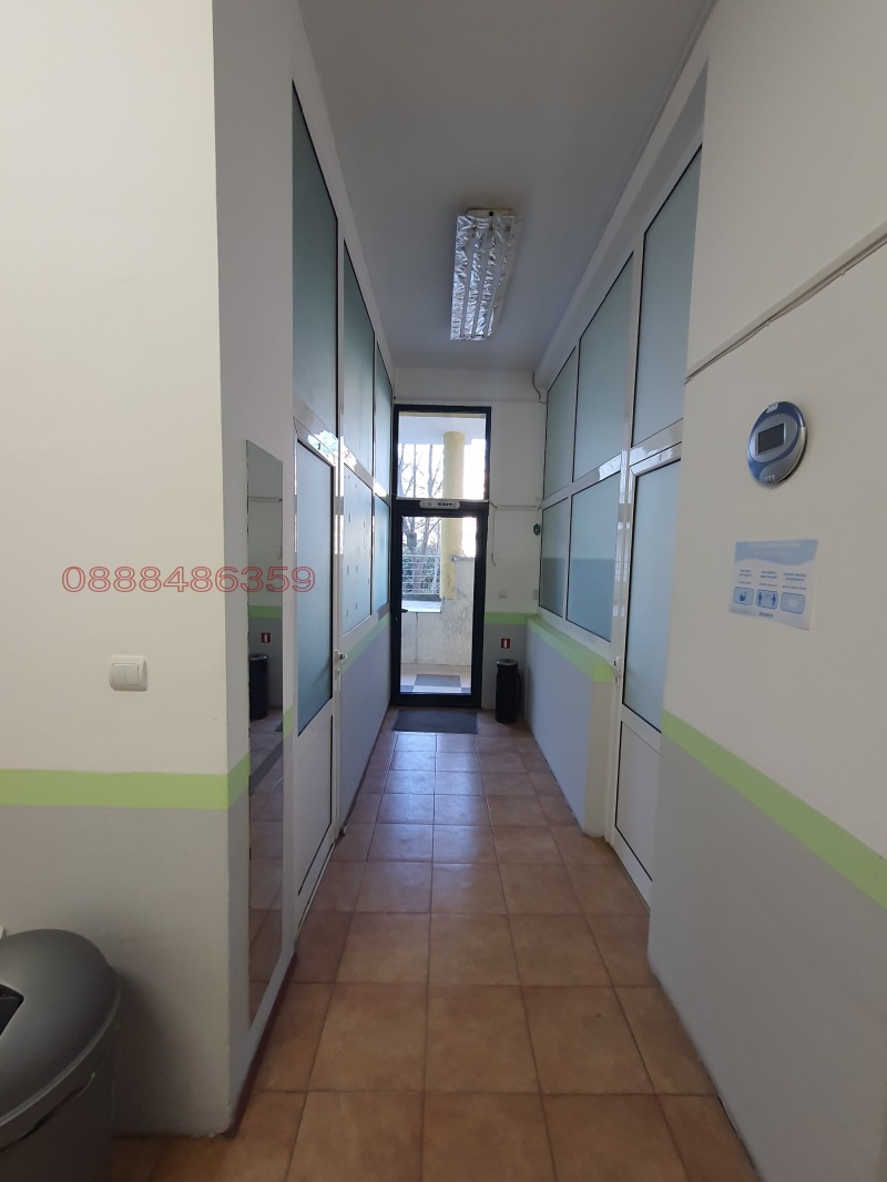 Дава под наем ОФИС, гр. Велико Търново, Колю Фичето, снимка 13 - Офиси - 52782497