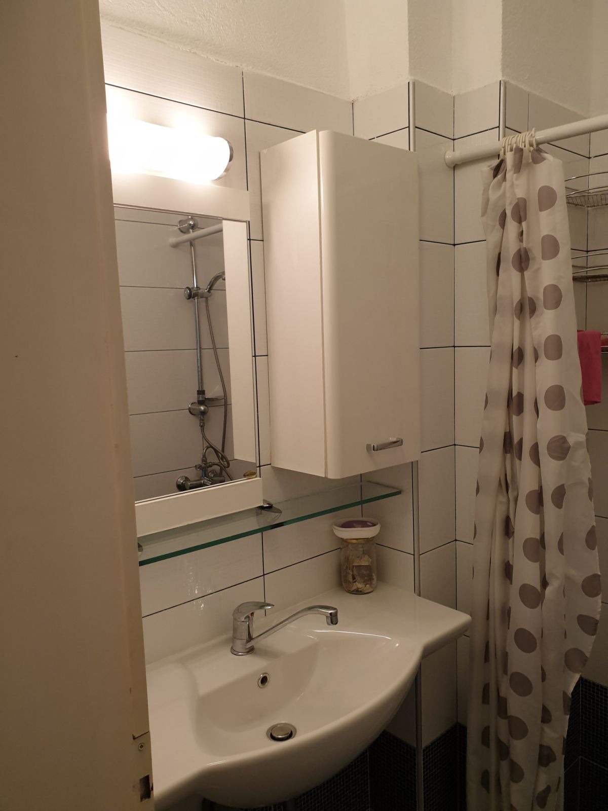 Дава под наем 3-СТАЕН, гр. София, Лозенец, снимка 15 - Апартаменти - 54619083