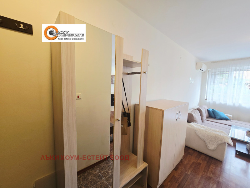 De inchiriat  1 dormitor Sofia , Țentâr , 70 mp | 50951803 - imagine [11]
