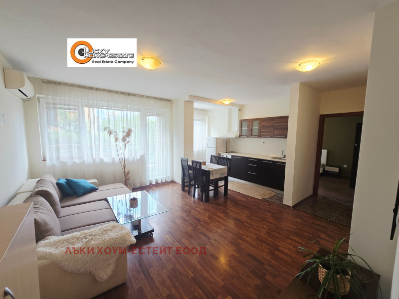 De inchiriat  1 dormitor Sofia , Țentâr , 70 mp | 50951803