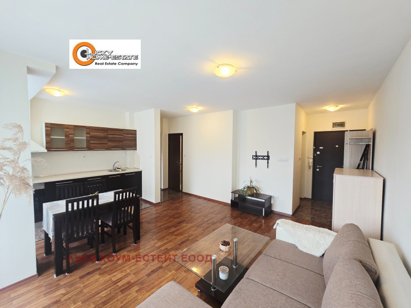 De inchiriat  1 dormitor Sofia , Țentâr , 70 mp | 50951803 - imagine [3]