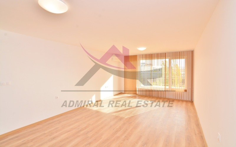 Дава под Наем ОФИС в град Варна, Гранд Мол - 105 кв.м / 630 € » 1 232.17 лв., АДМИРАЛ РИЪЛ ЕСТЕЙТ ЕООД