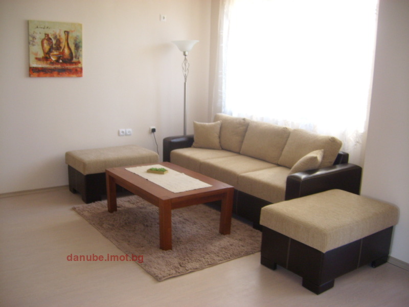 En renta  1 dormitorio Ruse , Tsentar , 74 metros cuadrados | 10397380 - imagen [2]