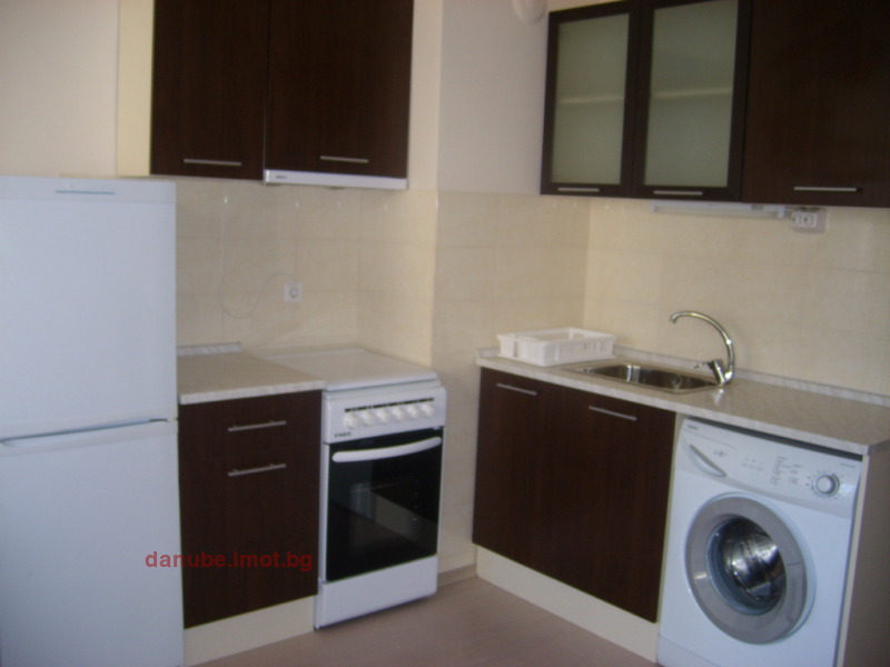 En renta  1 dormitorio Ruse , Tsentar , 74 metros cuadrados | 10397380 - imagen [6]