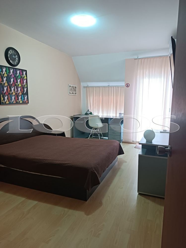 Дава под наем 4-СТАЕН, гр. Варна, Център, снимка 4 - Апартаменти - 56130527