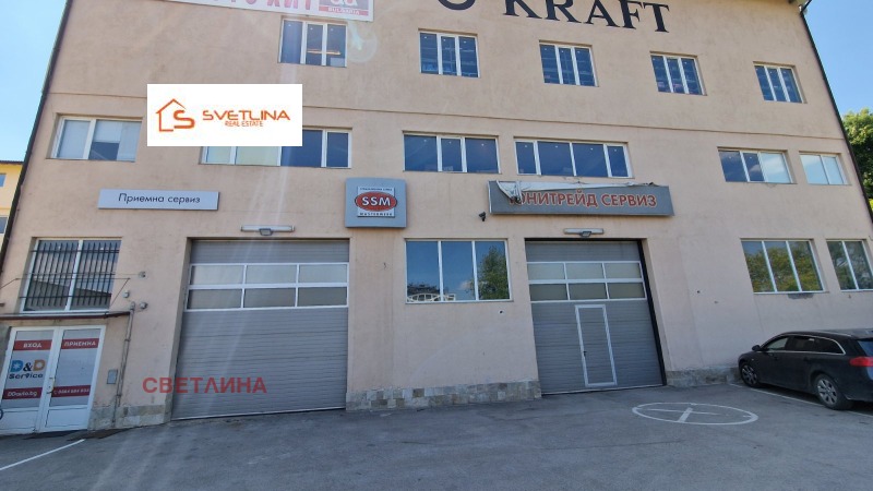 Дава под Наем АВТОСЕРВИЗ в град София, Дружба 1 - 900 кв.м / 4 500 € » 8 801.24 лв., СВЕТЛИНА
