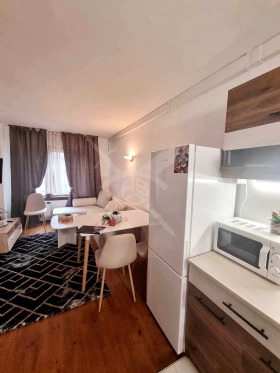 1 chambre Okrajna bolnitsa-Generali, Varna 2